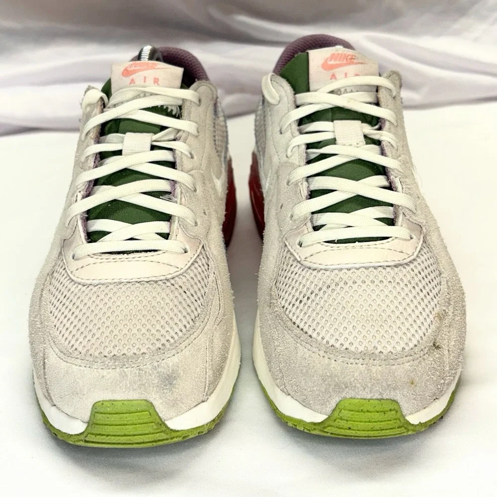 Nike great preowned